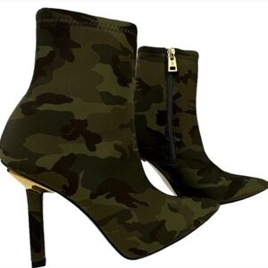 Good American Camo Ankle Boots